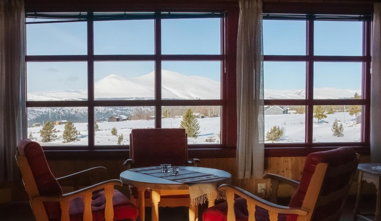 Hovringen Fjellstue Hotell Exteriör bild